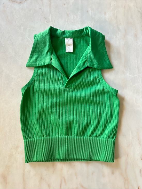 Diane Von Furstenberg Tops - Diane Von Furstenberg Bright Green Ribbed Collared Crop Top